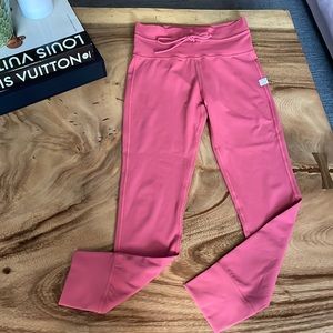 Vuori daily legging color dusty pink (can’t remember the actual name)